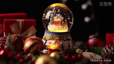 平安夜圣诞节日旋转的水晶球实拍4k